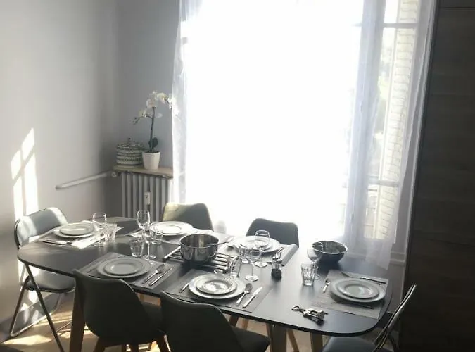 Appartement Confortable 3 Pieces, Capitale Paris