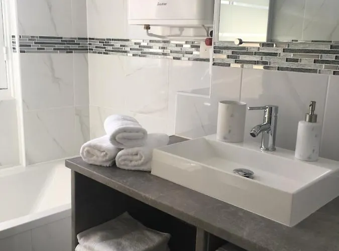Appartement Confortable 3 Pieces, Capitale Paris